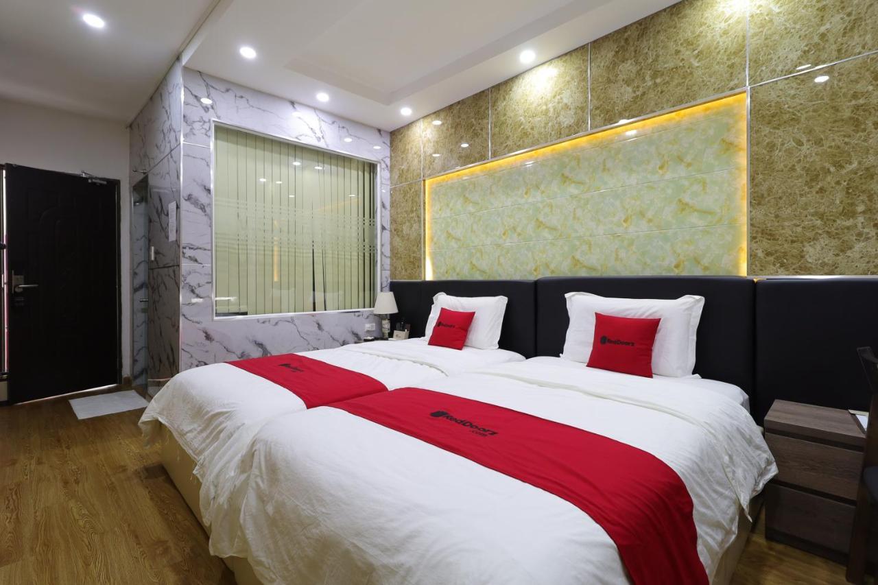 Vienna Hotel Хошимин Екстериор снимка