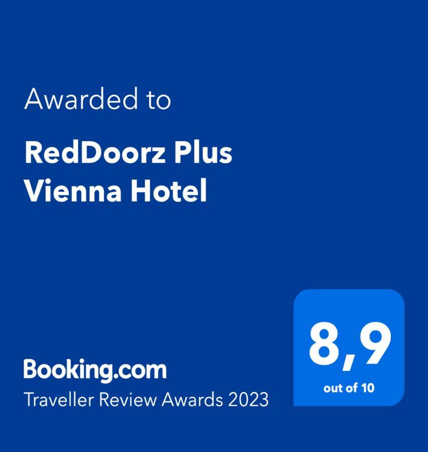 Vienna Hotel Хошимин Екстериор снимка